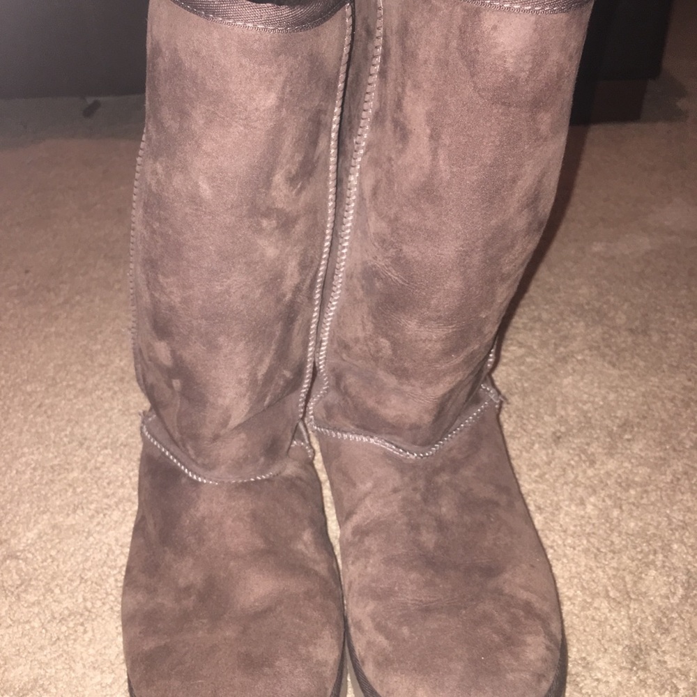 UGG Boots (Tall)